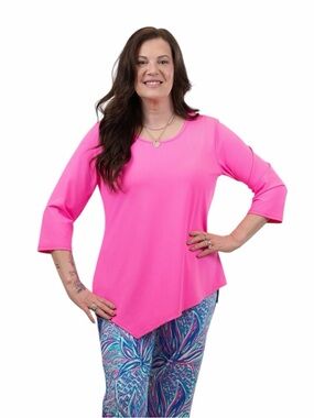 Lulu-B Scoop Neck Asymmetrical Point Hem Top Hot Pink Women’s Size S